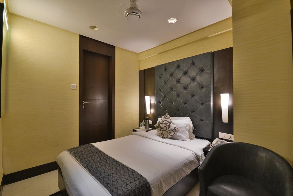 Hotel The Golden Oak Rāipur Zimmer foto